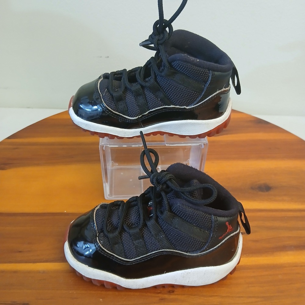 Nike Air Jordan 11 Retro Bred Kids 6C Black Shoes Sneakers 378040-061